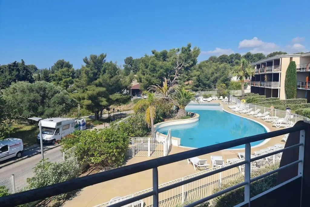 Superbe appartement en résidence avec piscine à 100 mètres de la mer. La Ciotat 0*,  France